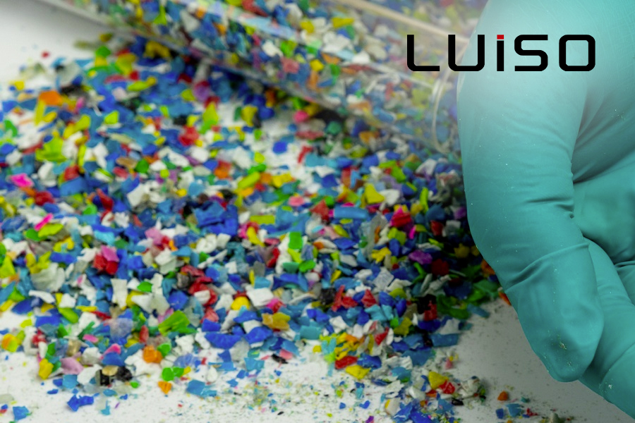 Máquinas y sistemas MB Conveyors para la transformación de plástico