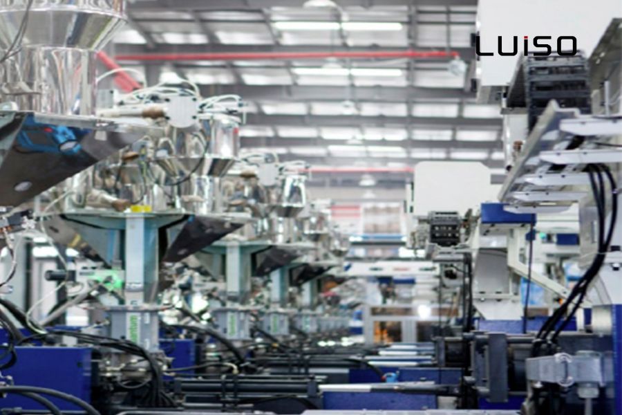 Producir envases rígidos La innovación en máquinas de transformación plástica