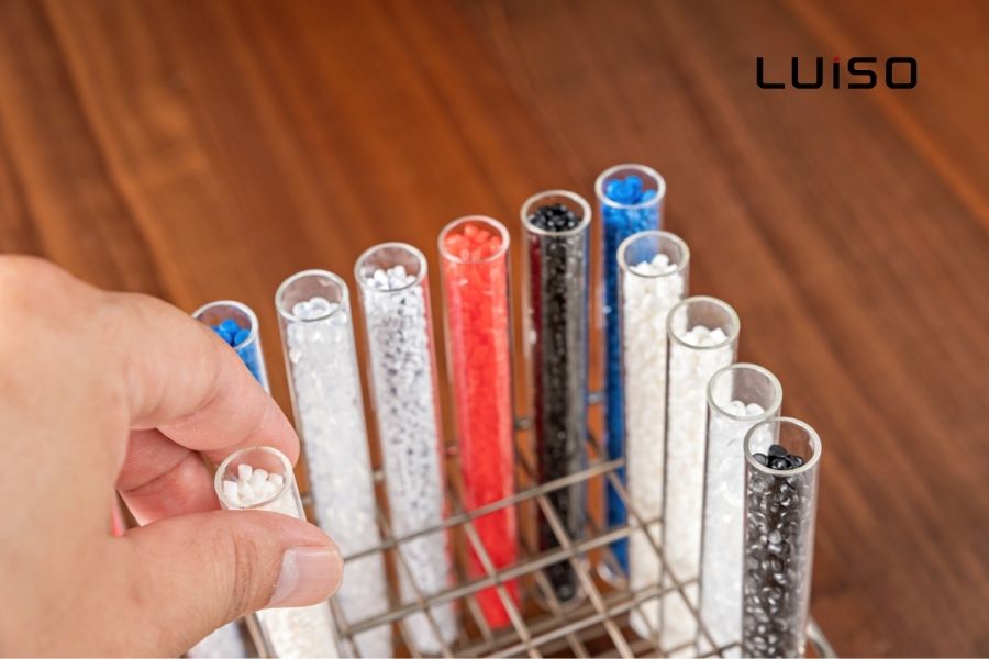 Automatización en la Industria del Plástico: Sus beneficios